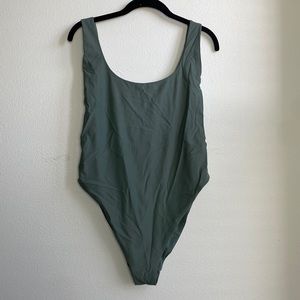 Aerie one pice swim suit size XL